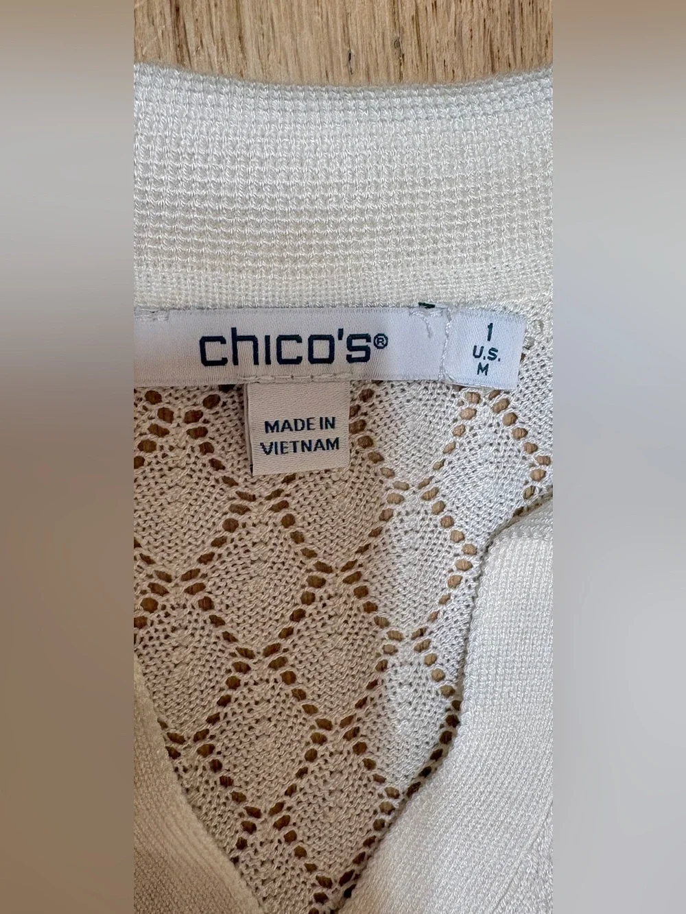 Chico’s White Pointelle Collared V-Neck Pullover Sweater Size 1 Medium M